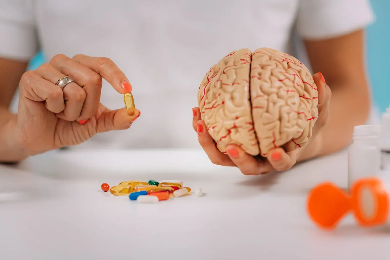 cognitive improvement brain supplements woman